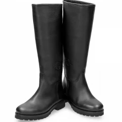 Finland Igloo^Panama Jack Best