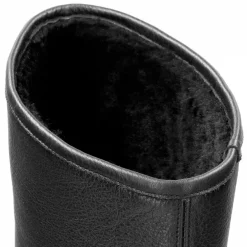 Finland Igloo^Panama Jack Best