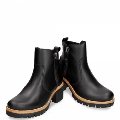 Pauline Igloo Trav^Panama Jack Hot