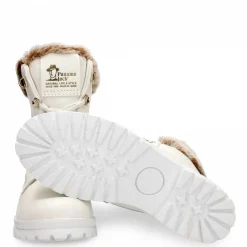 Tuscani^Panama Jack Clearance